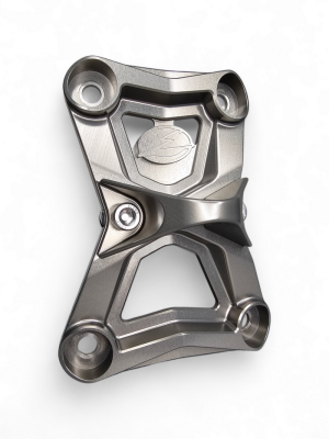 Polaris Turbo R Radius Rod Plate - Rear - Elektric Off Road - Billet Anodized - Gun Metal - `22-`25